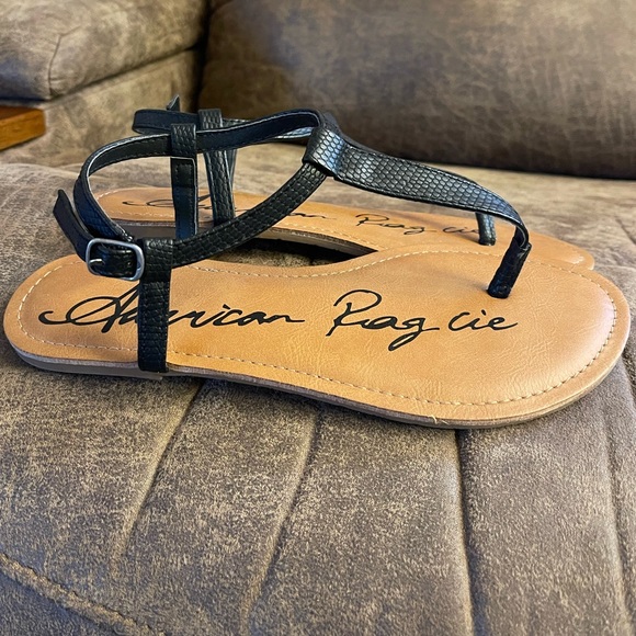 American Rag cie Sandals - Picture 4 of 5